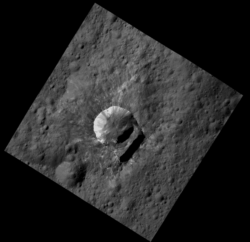 Imagen: Cráter OXO. vía: NASA/JPL.